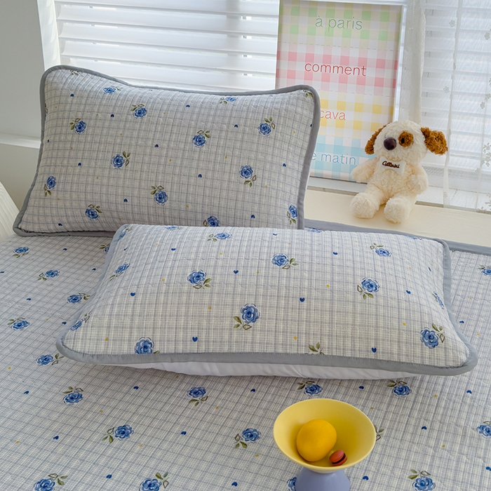 91家纺网 家纺一手货源 找家纺 赫梵茜 2025春夏新款锦氨凉感丝冰皮软席床盖夏被夏凉被空调被四件套 初夏薄荷