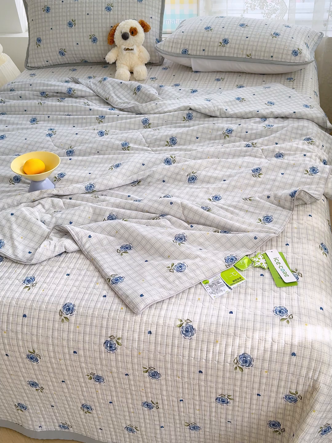 91家纺网 家纺一手货源 找家纺 赫梵茜 2025春夏新款锦氨凉感丝冰皮软席床盖夏被夏凉被空调被四件套 初夏薄荷