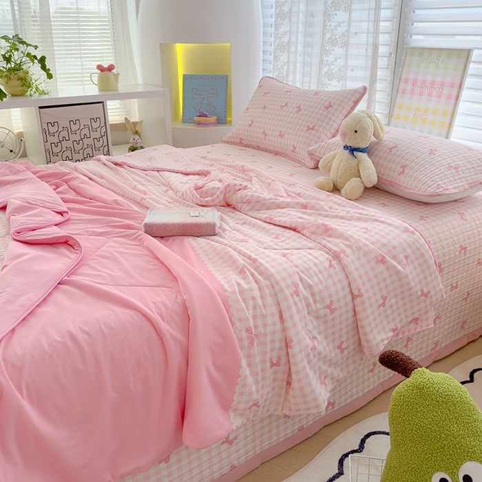 91家纺网 家纺一手货源 找家纺 赫梵茜 2025春夏新款无套路不墨迹锦氨凉感丝双面印花小冰皮夏被夏凉被空调被可机洗 蝴蝶结