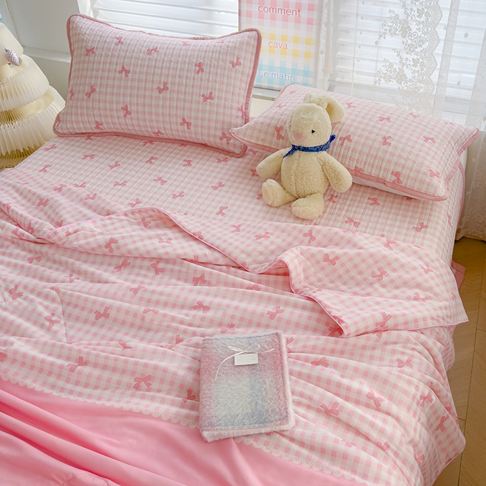 91家纺网 家纺一手货源 找家纺 赫梵茜 2025春夏新款无套路不墨迹锦氨凉感丝双面印花小冰皮夏被夏凉被空调被可机洗 蝴蝶结