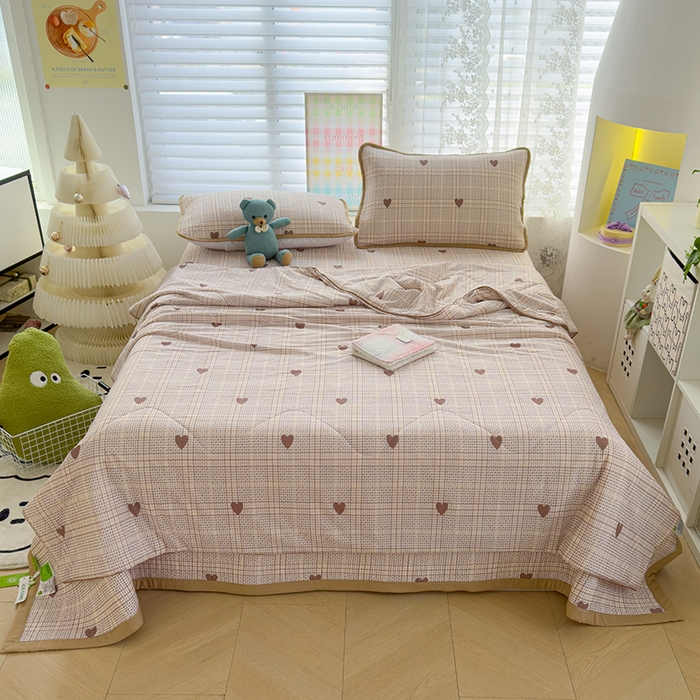 91家纺网 家纺一手货源 找家纺 赫梵茜 2025春夏新款无套路不墨迹锦氨凉感丝双面印花小冰皮夏被夏凉被空调被可机洗 美拉德