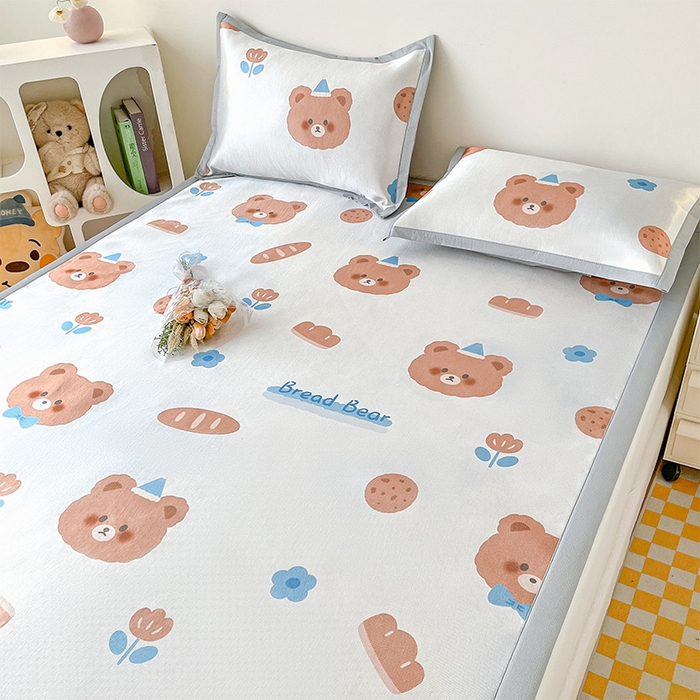 91家纺网 家纺一手货源 找家纺  （提供买家秀 爆款花型 不断货）2025新款600D小清新卡通印花冰丝枕套单品 面包小熊