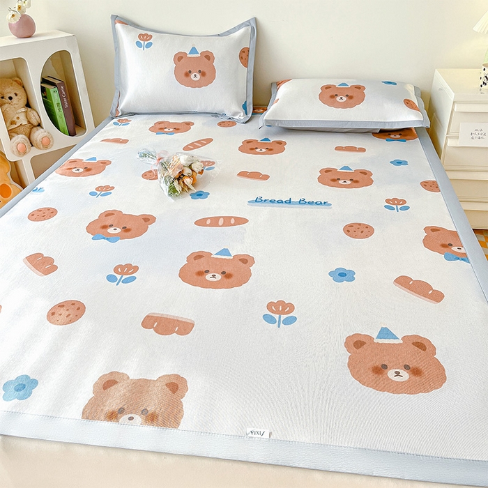 91家纺网 家纺一手货源 找家纺  （提供买家秀 爆款花型 不断货）2025新款600D小清新卡通印花冰丝枕套单品 面包小熊