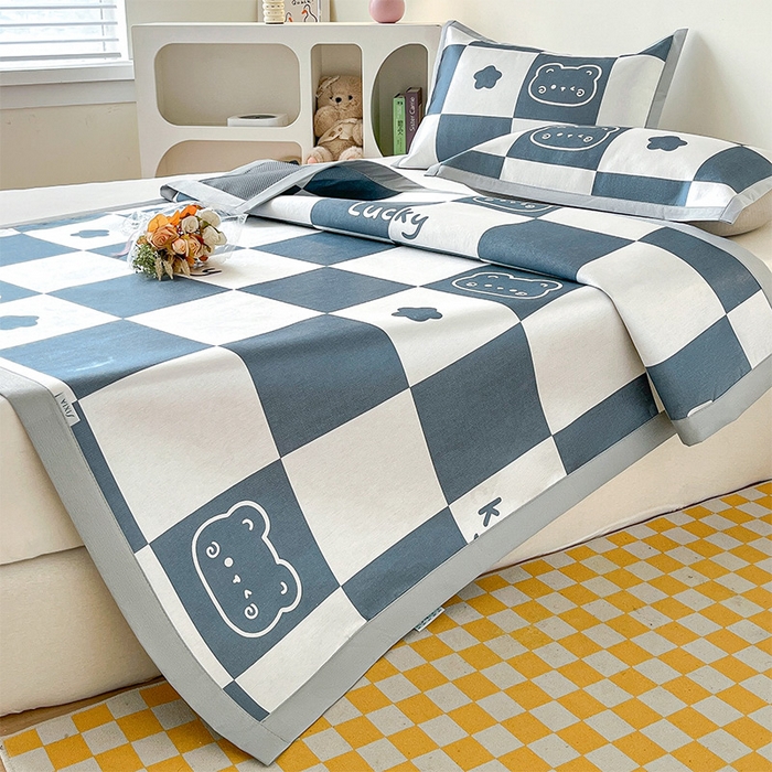  （提供买家秀 爆款花型 不断货）2025新款600D小清新卡通印花冰丝凉席三件套系列 格子小熊