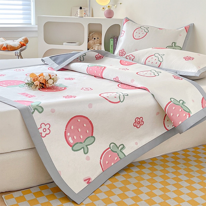  （提供买家秀 爆款花型 不断货）2025新款600D小清新卡通印花冰丝凉席三件套系列 草莓多多