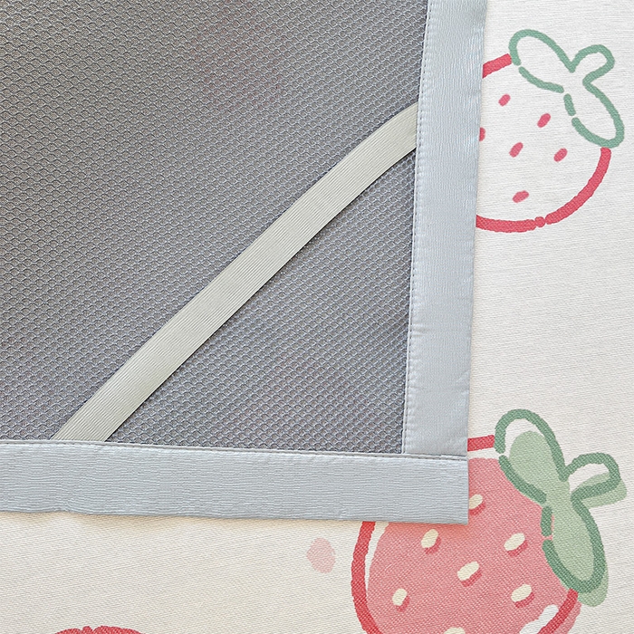 91家纺网 家纺一手货源 找家纺  （提供买家秀 爆款花型 不断货）2025新款600D小清新卡通印花冰丝凉席三件套系列 草莓多多