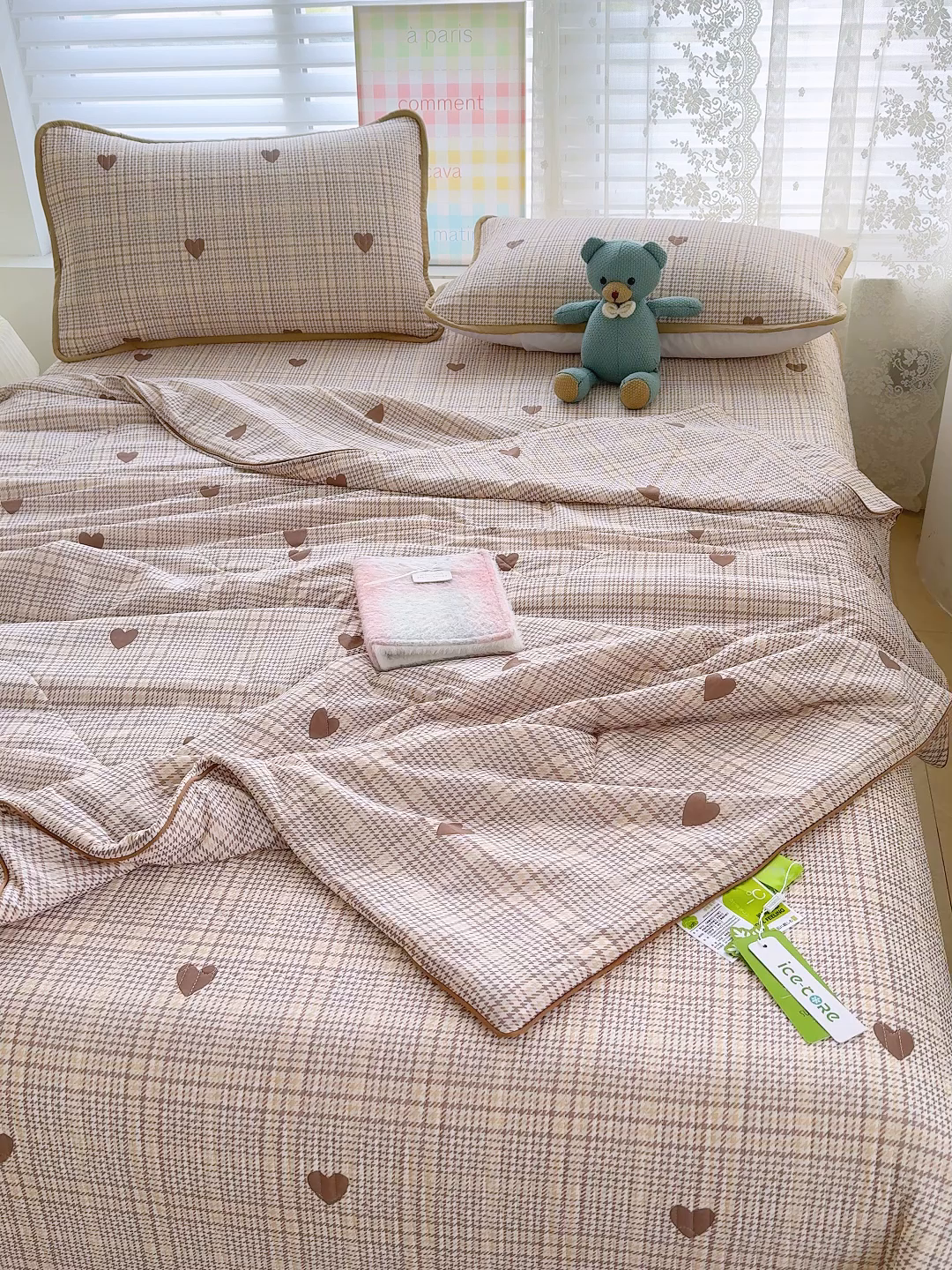 91家纺网 家纺一手货源 找家纺 赫梵茜 2025春夏新款锦氨凉感丝冰皮软席床盖夏被夏凉被空调被四件套 美拉德