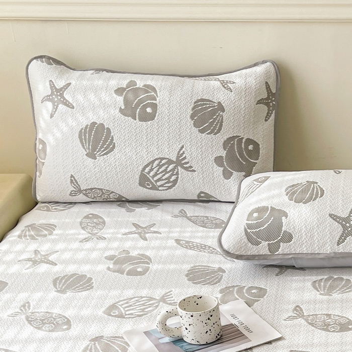91家纺网 家纺一手货源 找家纺 LIFE.丽芙 2025春夏季新品A类针织提花冰凉豆豆凉感枕头套机包边款（风格一） 海底世界-灰