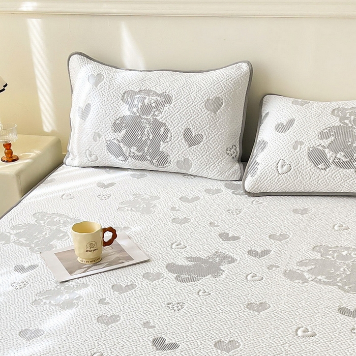 91家纺网 家纺一手货源 找家纺 LIFE.丽芙 2025春夏季新品A类针织提花冰凉豆豆凉感枕头套机包边款（风格一） 熊世界-灰