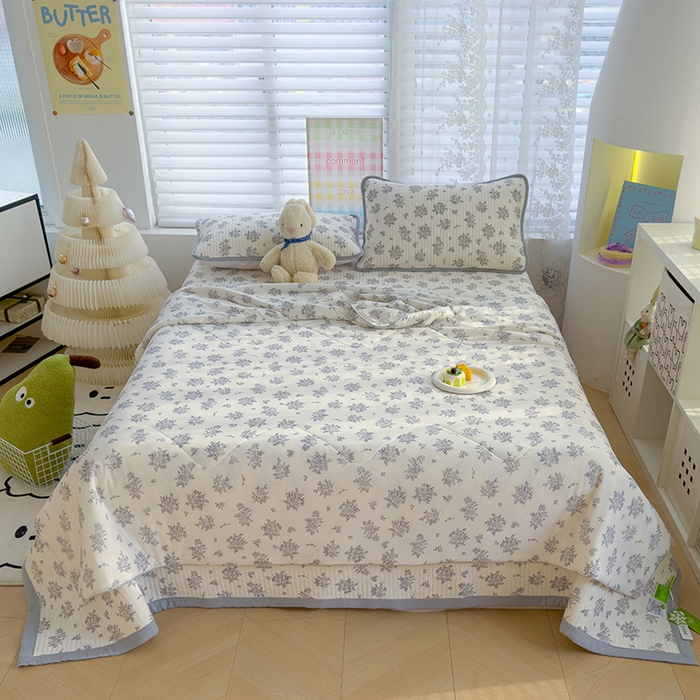 91家纺网 家纺一手货源 找家纺 赫梵茜 2025春夏新款锦氨凉感丝冰皮软席床盖夏被夏凉被空调被四件套 茉莉青提