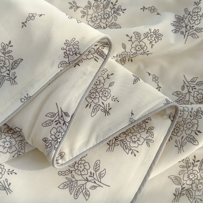 91家纺网 家纺一手货源 找家纺 赫梵茜 2025春夏新款锦氨凉感丝冰皮软席床盖夏被夏凉被空调被四件套 茉莉青提