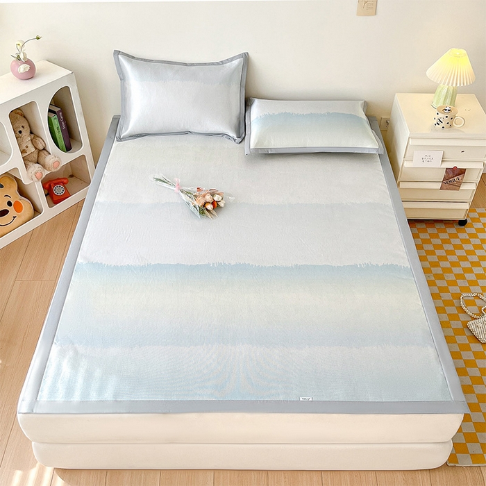 91家纺网 家纺一手货源 找家纺  （提供买家秀 爆款花型 不断货）2025新款600D小清新卡通印花冰丝凉席单件 渐变蓝