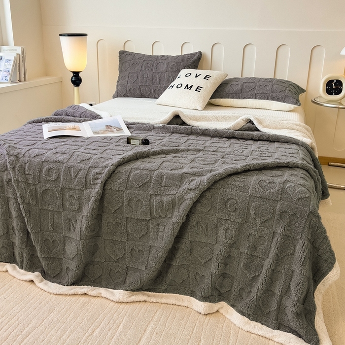 91家纺网 家纺一手货源 找家纺 高克重双层加厚塔芙绒毛毯双面绒盖毯沙发毯跨境外贸出口休闲毯子 爱心-高级灰