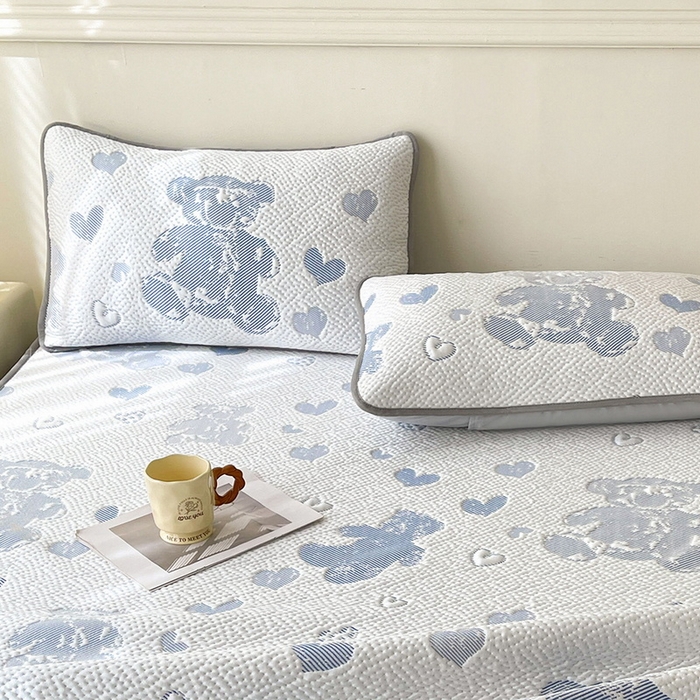 91家纺网 家纺一手货源 找家纺 LIFE.丽芙 2025春夏季新品A类针织提花冰凉豆豆凉感枕头套机包边款（风格一） 熊世界-海蓝