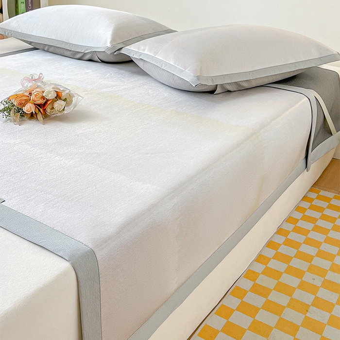 91家纺网 家纺一手货源 找家纺  （提供买家秀 爆款花型 不断货）2025新款600D小清新卡通印花冰丝凉席单件 渐变银