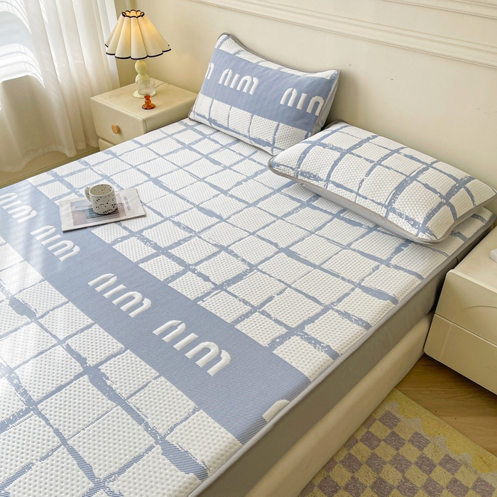 91家纺网 家纺一手货源 找家纺 LIFE.丽芙 2025春夏季新品A类针织提花冰凉豆豆凉感枕头套机包边款（风格一） 几何字母-海蓝