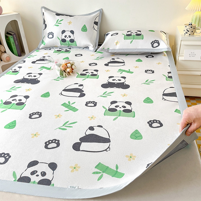 91家纺网 家纺一手货源 找家纺  （提供买家秀 爆款花型 不断货）2025新款600D小清新卡通印花冰丝凉席单件 可爱熊猫