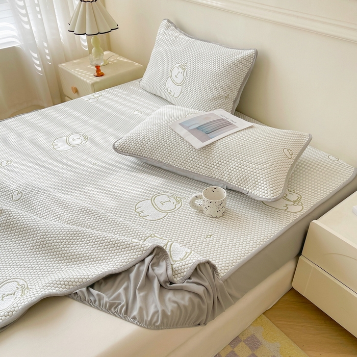 91家纺网 家纺一手货源 找家纺 LIFE.丽芙 2025春夏季新品A类针织提花冰凉豆豆凉感枕头套机包边款（风格一） 卡皮巴拉-绿