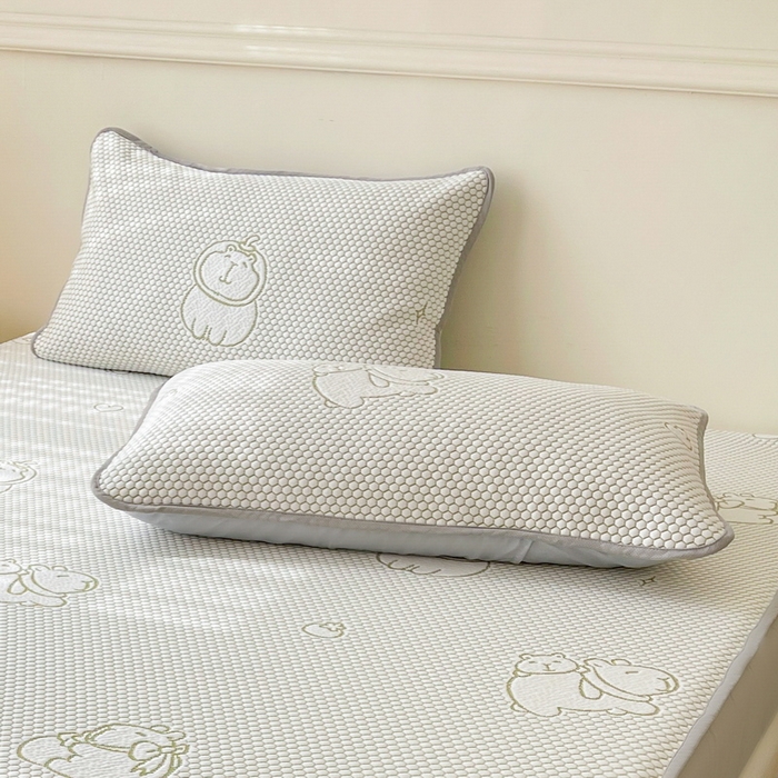 91家纺网 家纺一手货源 找家纺 LIFE.丽芙 2025春夏季新品A类针织提花冰凉豆豆凉感枕头套机包边款（风格一） 卡皮巴拉-绿