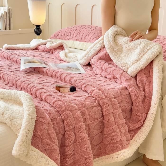 91家纺网 家纺一手货源 找家纺 高克重双层加厚塔芙绒毛毯双面绒盖毯沙发毯跨境外贸出口休闲毯子 爱心-樱花粉