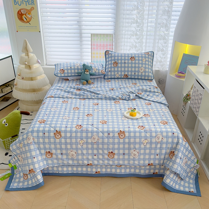 91家纺网 家纺一手货源 找家纺 赫梵茜 2025春夏新款无套路不墨迹锦氨凉感丝双面印花小冰皮夏被夏凉被空调被可机洗 熊博士