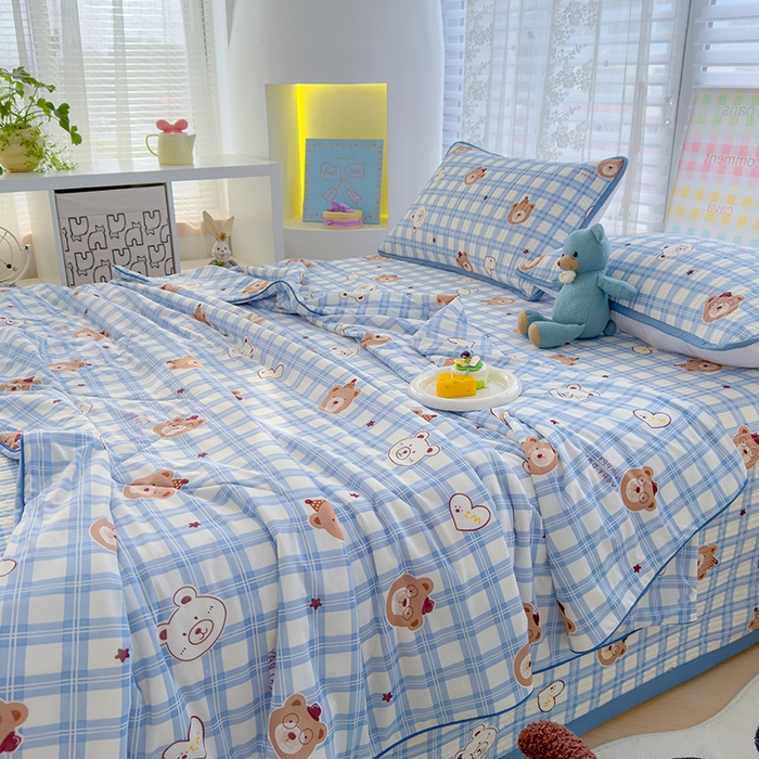 91家纺网 家纺一手货源 找家纺 赫梵茜 2025春夏新款无套路不墨迹锦氨凉感丝双面印花小冰皮夏被夏凉被空调被可机洗 熊博士