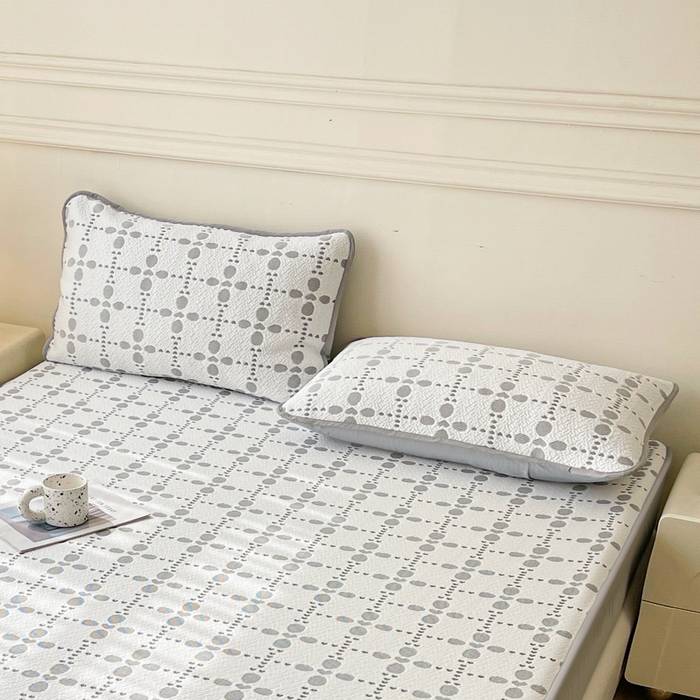 91家纺网 家纺一手货源 找家纺 LIFE.丽芙 2025春夏季新品A类针织提花冰凉豆豆凉感枕头套机包边款（风格一） 维塔-灰