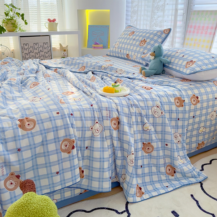 91家纺网 家纺一手货源 找家纺 赫梵茜 2025春夏新款无套路不墨迹锦氨凉感丝双面印花小冰皮夏被夏凉被空调被可机洗 熊博士