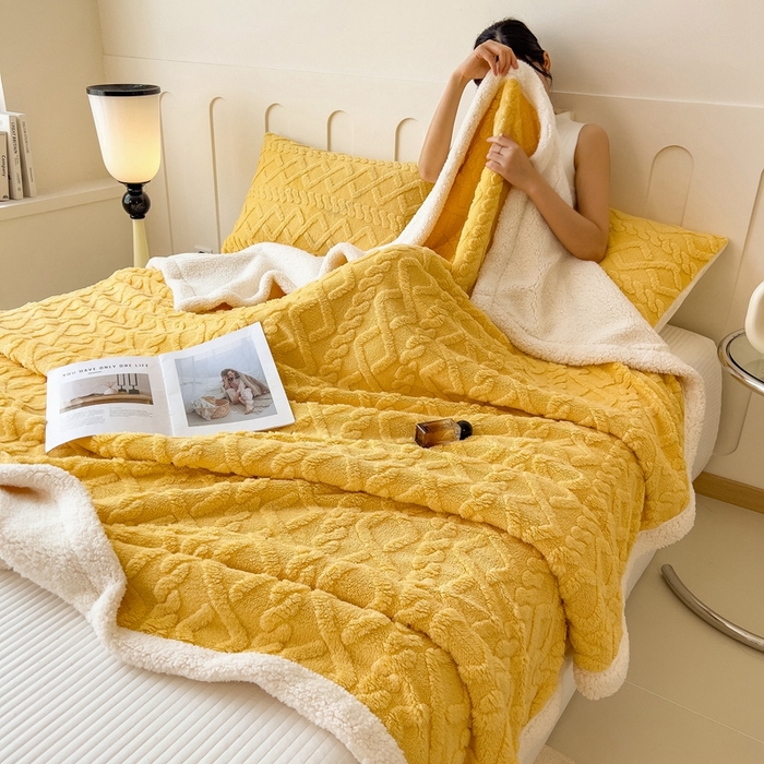 91家纺网 家纺一手货源 找家纺 高克重双层加厚塔芙绒毛毯双面绒盖毯沙发毯跨境外贸出口休闲毯子 麻花-柠檬黄