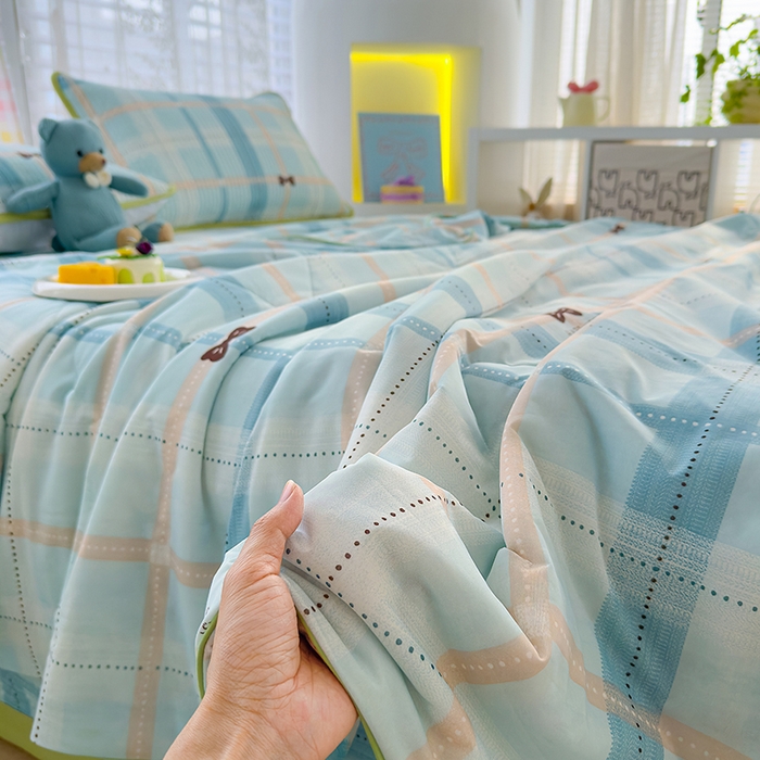 91家纺网 家纺一手货源 找家纺 赫梵茜 2025春夏新款无套路不墨迹锦氨凉感丝双面印花小冰皮夏被夏凉被空调被可机洗 雅阁