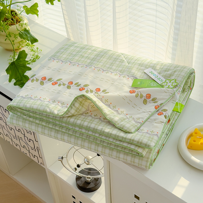 91家纺网 家纺一手货源 找家纺 赫梵茜 2025春夏新款锦氨凉感丝冰皮软席床盖夏被夏凉被空调被四件套 青春色彩