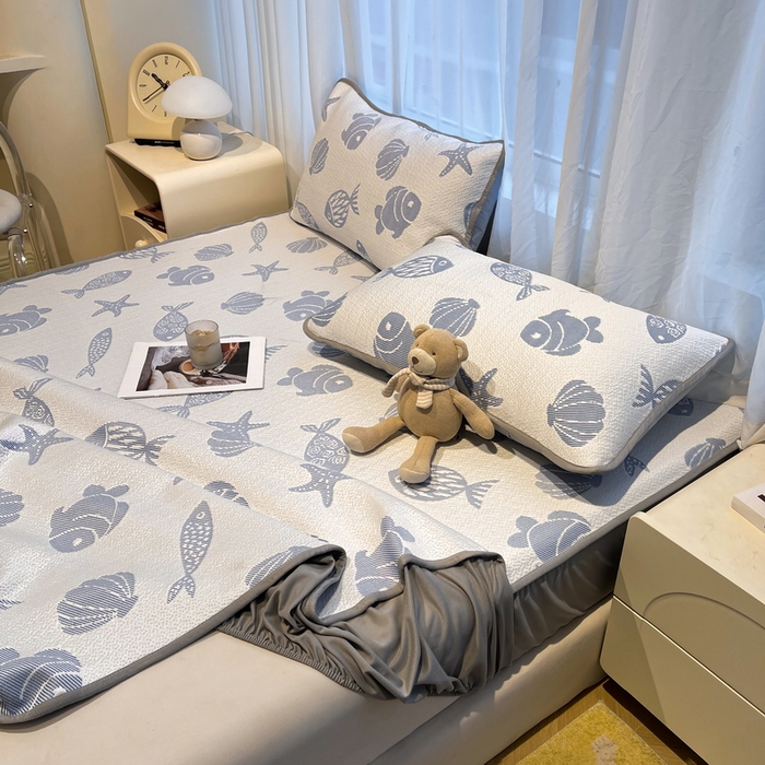 91家纺网 家纺一手货源 找家纺 LIFE.丽芙 2025春夏季新品A类针织提花冰凉豆豆凉感枕头套机包边款（风格二） 海底世界-海蓝