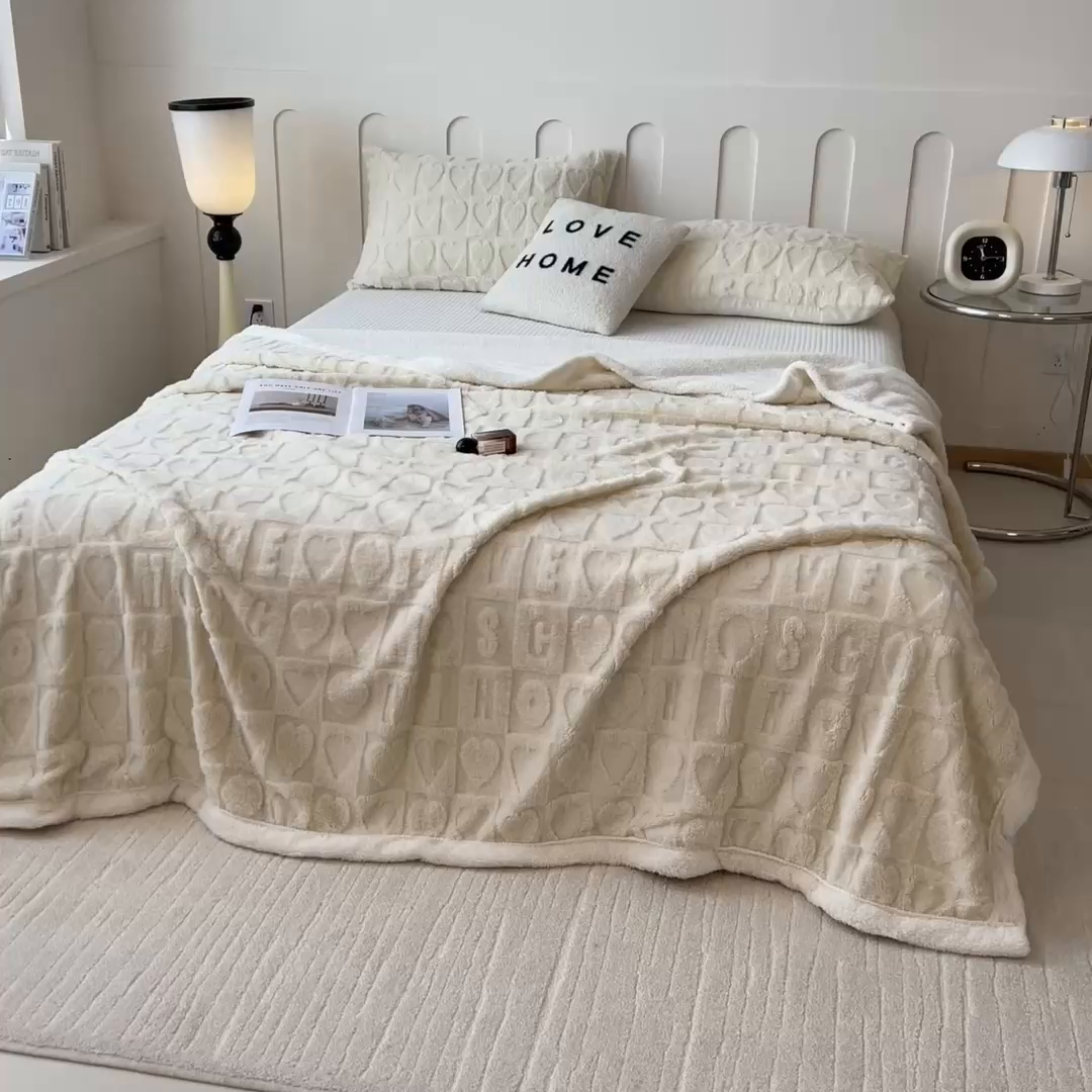 91家纺网 家纺一手货源 找家纺 高克重双层加厚塔芙绒毛毯双面绒盖毯沙发毯跨境外贸出口休闲毯子 爱心-奶咖色