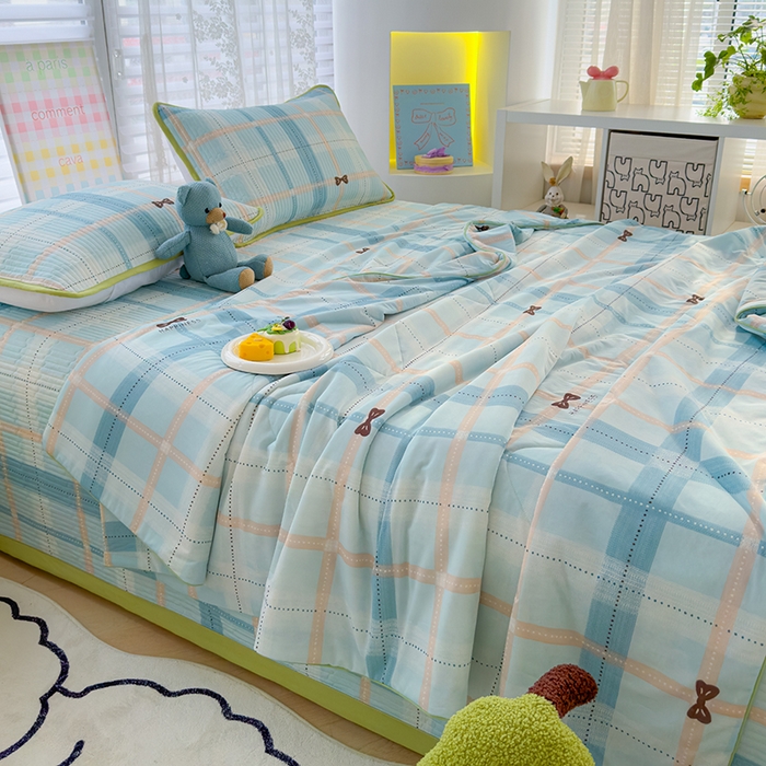 91家纺网 家纺一手货源 找家纺 赫梵茜 2025春夏新款锦氨凉感丝冰皮软席床盖夏被夏凉被空调被四件套 雅阁