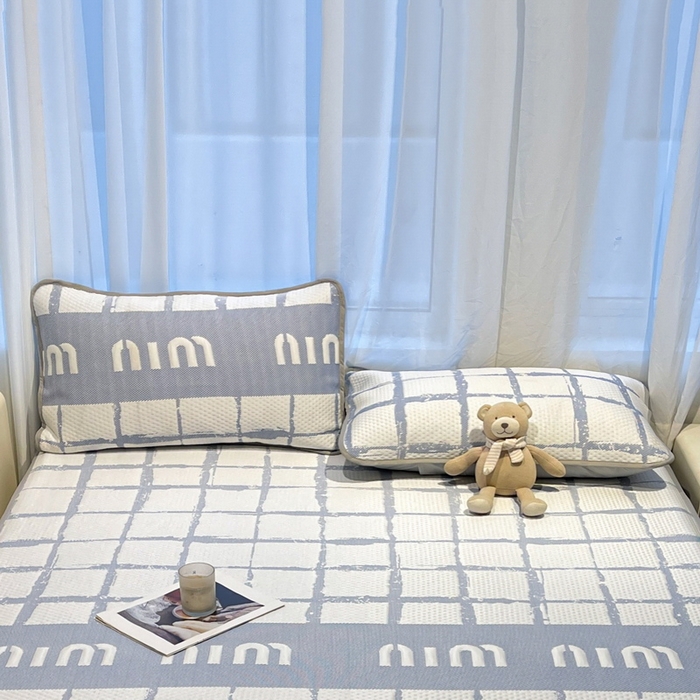 91家纺网 家纺一手货源 找家纺 LIFE.丽芙 2025春夏季新品A类针织提花冰凉豆豆凉感枕头套机包边款（风格二） 几何字母-海蓝