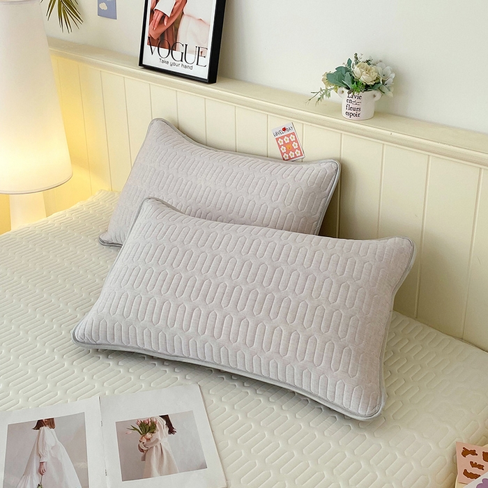 91家纺网 家纺一手货源 找家纺 雨彤家纺 2025年新款A类凉感丝乳胶单人枕套 肌理纹-灰