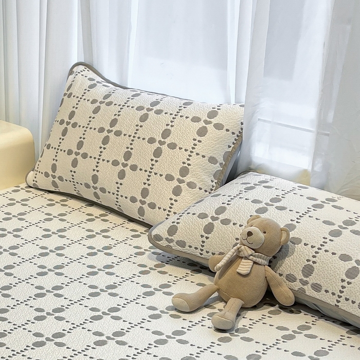 91家纺网 家纺一手货源 找家纺 LIFE.丽芙 2025春夏季新品A类针织提花冰凉豆豆凉感枕头套机包边款（风格二） 维塔-灰