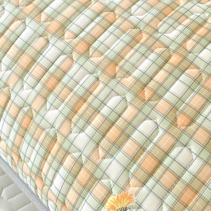 91家纺网 家纺一手货源 找家纺 雨彤家纺 2025年新款A类凉感丝乳胶单人枕套 秋叶缤纷