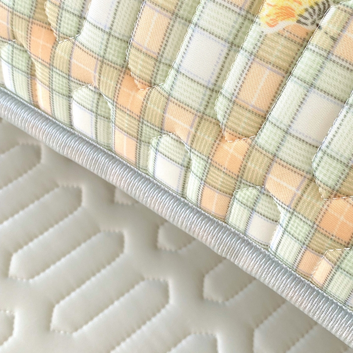 91家纺网 家纺一手货源 找家纺 雨彤家纺 2025年新款A类凉感丝乳胶单人枕套 秋叶缤纷