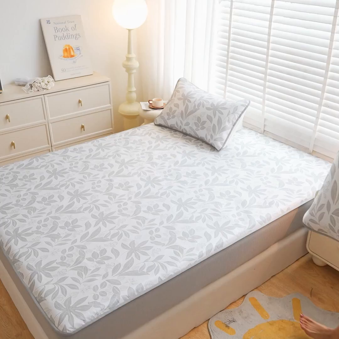 91家纺网 家纺一手货源 找家纺 LIFE.丽芙 2025春夏季新品数码印花冰藤加厚枕头套机包边款（风格一） 绿茵