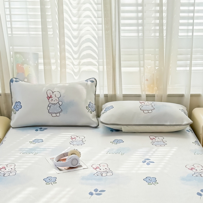 91家纺网 家纺一手货源 找家纺 LIFE.丽芙 2025春夏季新品数码印花冰藤加厚枕头套机包边款（风格一） 安妮兔