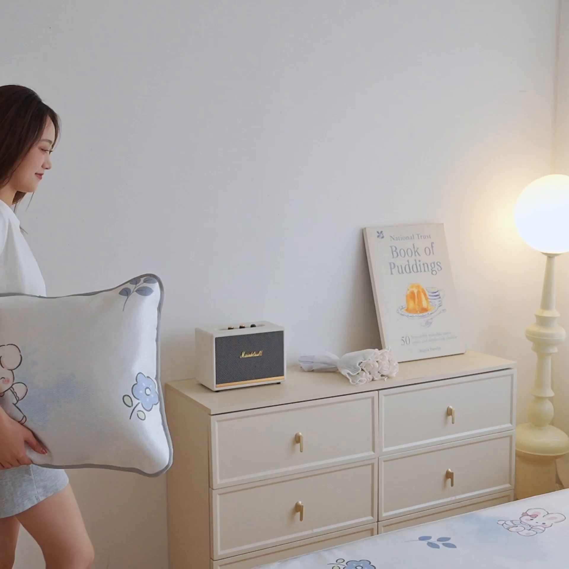 91家纺网 家纺一手货源 找家纺 LIFE.丽芙 2025春夏季新品数码印花冰藤加厚枕头套机包边款（风格一） 安妮兔