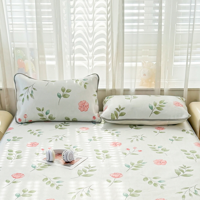 91家纺网 家纺一手货源 找家纺 LIFE.丽芙 2025春夏季新品数码印花冰藤加厚枕头套机包边款（风格一） 莫妮卡