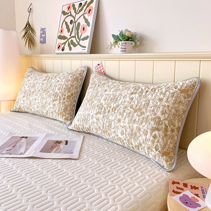 91家纺网 家纺一手货源 找家纺 雨彤家纺 2025年新款A类凉感丝乳胶单人枕套 繁花似锦