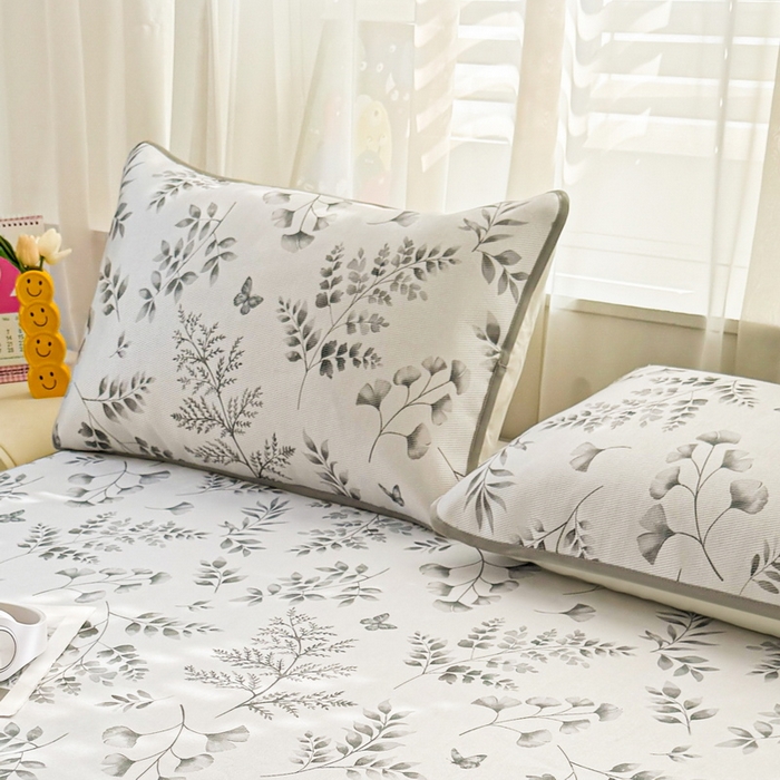 91家纺网 家纺一手货源 找家纺 LIFE.丽芙 2025春夏季新品数码印花冰藤加厚枕头套机包边款（风格一） 水墨叶