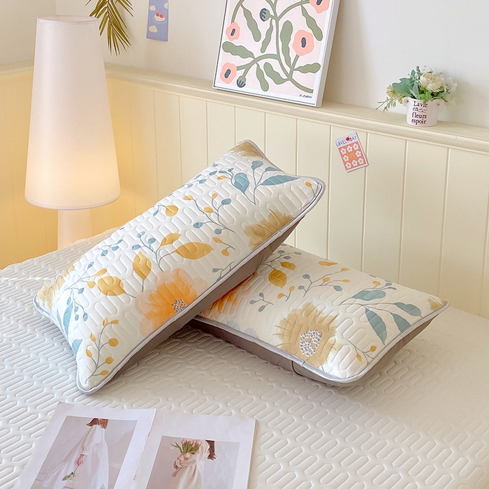 91家纺网 家纺一手货源 找家纺 雨彤家纺 2025年新款A类凉感丝乳胶单人枕套 幻彩花镜