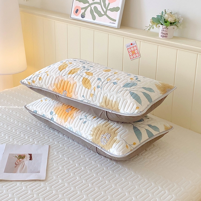 91家纺网 家纺一手货源 找家纺 雨彤家纺 2025年新款A类凉感丝乳胶单人枕套 幻彩花镜