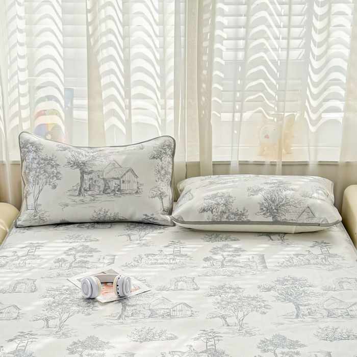 91家纺网 家纺一手货源 找家纺 LIFE.丽芙 2025春夏季新品数码印花冰藤加厚枕头套机包边款（风格一） 秘密庄园