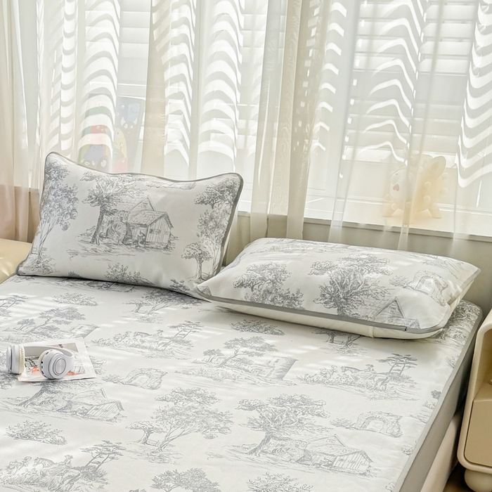 91家纺网 家纺一手货源 找家纺 LIFE.丽芙 2025春夏季新品数码印花冰藤加厚枕头套机包边款（风格一） 秘密庄园