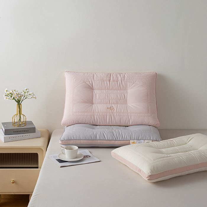 91家纺网 家纺一手货源 找家纺 贤内助家纺 2025新款植物羊绒嫩肤豆氧颜枕保健枕颈椎枕头枕芯 嫩肤豆白